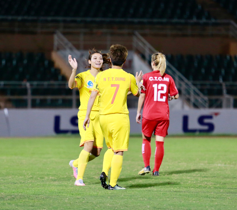 Than KS Việt Nam và PP Hà Nam đều giành 3 điểm -0