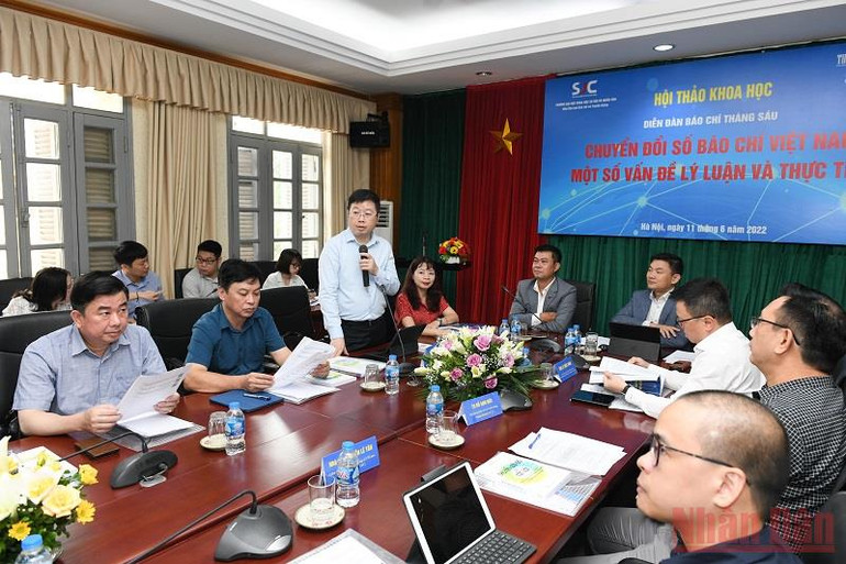 Cục trưởng Cục Báo chí Nguyễn Thanh Lâm phát biểu tại hội thảo. (Ảnh: THÀNH ĐẠT) Chuyển đổi số báo chí Việt Nam - Những vấn đề lý luận và thực tiễn -0
