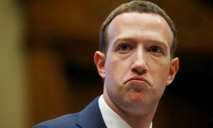 CEO Facebook, Mark Zuckerberg, đã mất khoảng 6 tỷ USD sau sự cố của Facebook. (Ảnh: Reuters) Những ước tính thiệt hại ban đầu từ sự cố ngừng hoạt động của Facebook -0