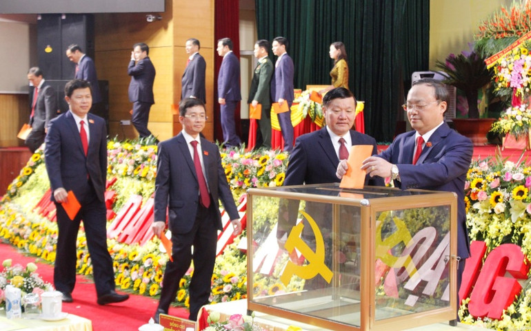 Đại hội đại biểu Đảng bộ tỉnh Hưng Yên lần thứ 19 kết thúc thành công -0