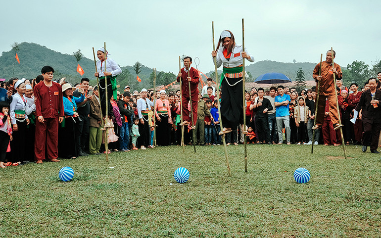 Về Cúc Phương đại ngàn -0