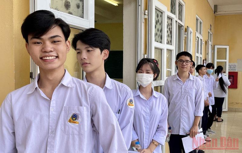 (Tin ghép) Gần 20.000 thí sinh Nam Định bước vào kỳ thi tốt nghiệp Trung học phổ thông -0