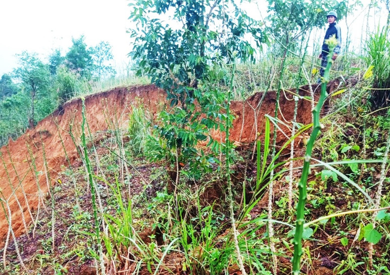 Quảng Trị: Di dời khẩn cấp người dân ra khỏi vùng nguy cơ sạt lở -0