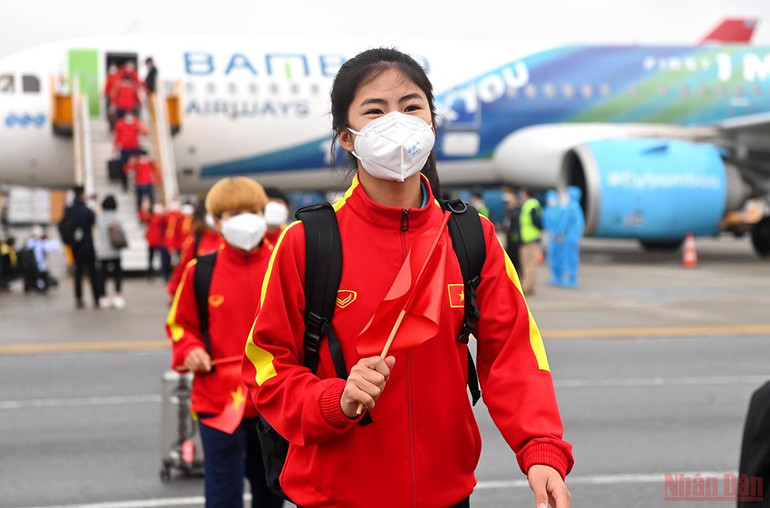 Tuyển nữ Việt Nam về nước, khép lại hành trình giành vé dự World Cup -0