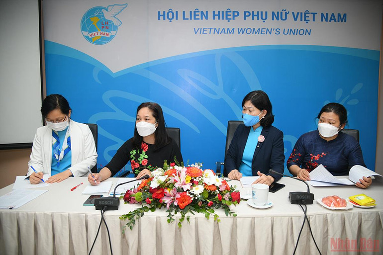 Phụ nữ toàn quốc hưởng ứng “Tuần lễ áo dài” -0