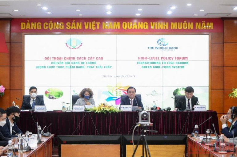 Diễn đàn “Chuyển đổi sang Hệ thống lương thực, thực phẩm xanh, phát thải thấp” do Bộ Nông nghiệp và Phát triển nông thôn phối hợp Ngân hàng Thế giới (WB) tổ chức ngày 30/11. Xanh hóa nông nghiệp: Những cơ hội và thách thức -0