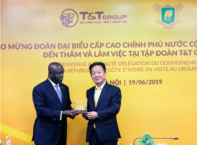T&T Group tiếp tục lập kỷ lục thu mua điều lớn nhất thế giới -0