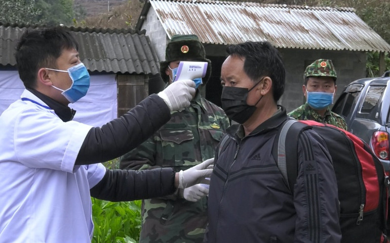 Bắt giữ 35 đối tượng nhập cảnh trái phép ở Lào Cai -0