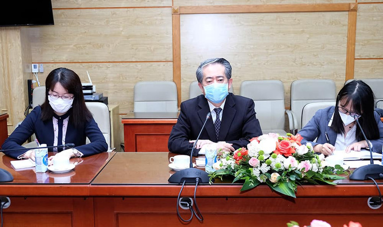 Bộ Y tế thảo luận với một số nước về vaccine phòng Covid-19 -0