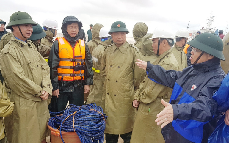 Tàu Vietship 01 mắc cạn: Mạng sống 10 thuyền viên được tính từng giờ -0