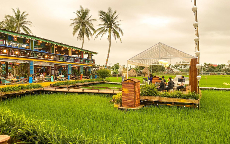 Mô hình quán cafe giữa thiên nhiên được ưa chuộng tại Quảng Nam (Ảnh: CTV) Quảng Nam: Du lịch xanh để phát triển bền vững -0