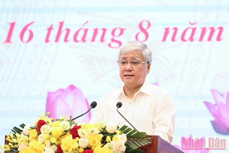 Đồng chí Đỗ Văn Chiến, Bí thư Trung ương Đảng, Chủ tịch Ủy ban Trung ương Mặt trận Tổ quốc Việt Nam phát biểu khai mạc Hội nghị. (Ảnh: ĐĂNG KHOA) Tổng Bí thư dự Hội nghị trực tuyến toàn quốc Chương trình hành động của Mặt trận Tổ quốc Việt Nam -0