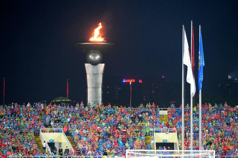 [Chung kết bóng đá nam SEA Games 31] U23 Việt Nam 0-0 U23 Thái Lan (Hiệp 1): Văn Tùng sút chệch cột -2