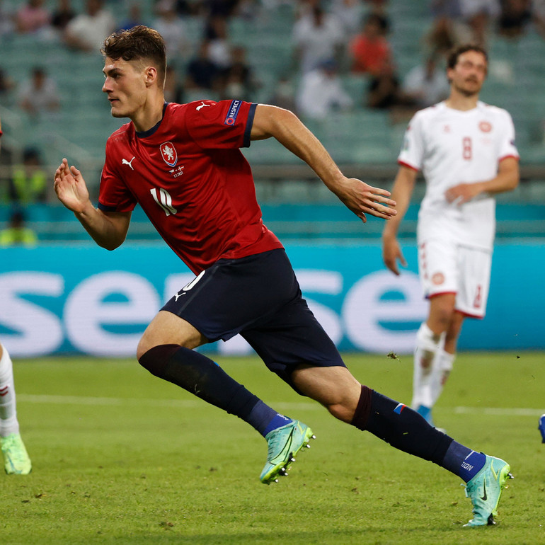 Thắng thuyết phục, Đan Mạch thẳng tiến bán kết EURO 2020 -0