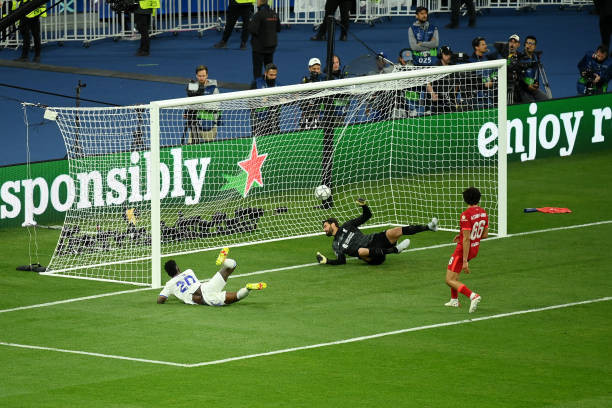 Bàn thắng mở tỷ số của Vinicius vào lưới Liverpool. (Ảnh: Getty) Real Madrid vô địch Champions League lần thứ 14 -0