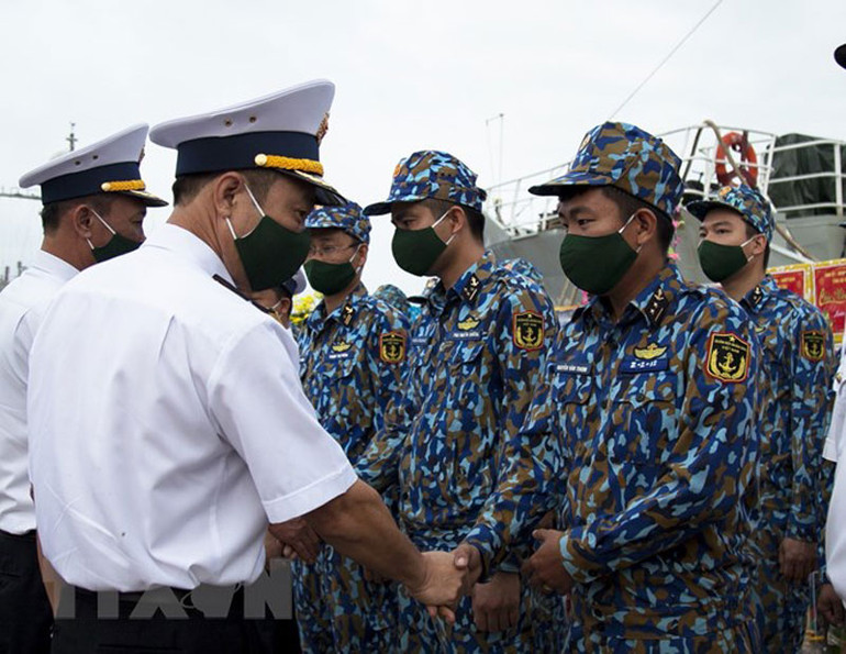 Mang hương vị Tết đất liền ra các 