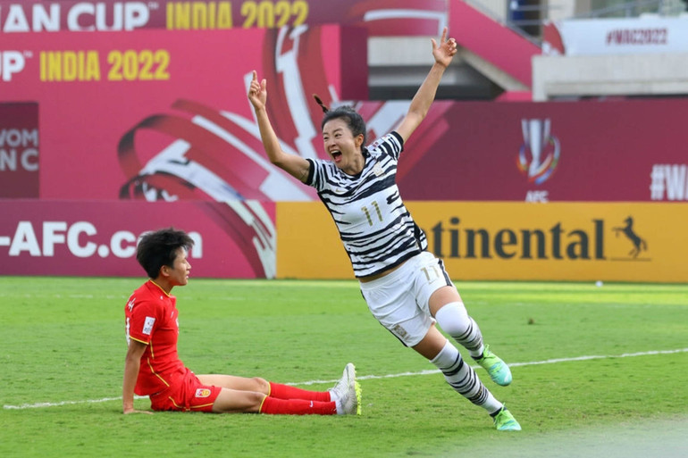 Lội dòng ngoạn mục, đội tuyển nữ Trung Quốc vô địch Asian Cup lần thứ 9 -0