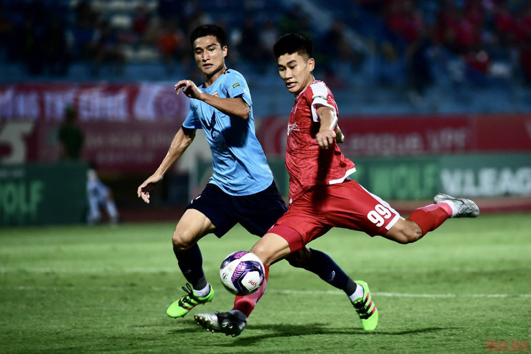 Viettel bất ngờ thua phút cuối trước Hồng Lĩnh Hà Tĩnh -0