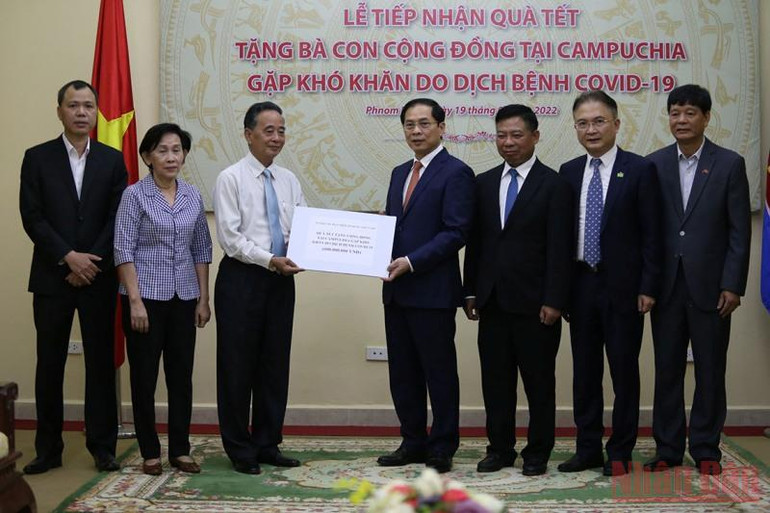 Hoạt động của Bộ trưởng Ngoại giao Bùi Thanh Sơn tại Campuchia -0