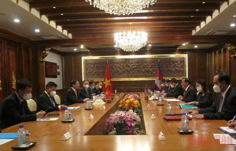 Hoạt động của Bộ trưởng Ngoại giao Bùi Thanh Sơn tại Campuchia -0