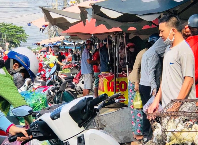 Ngày đầu tiên thực hiện giãn cách theo Chỉ thị 16 ở Đồng Nai -0