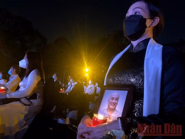 Lễ tưởng niệm đồng bào tử vong và cán bộ, chiến sĩ hy sinh trong đại dịch Covid-19 -0