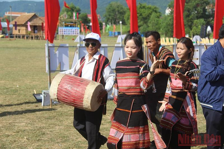 Ngày hội văn hóa thể thao các dân tộc thiểu số tỉnh Bình Định -0