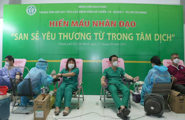 Hiến máu nhân đạo: San sẻ tình yêu thương từ trong tâm dịch -0
