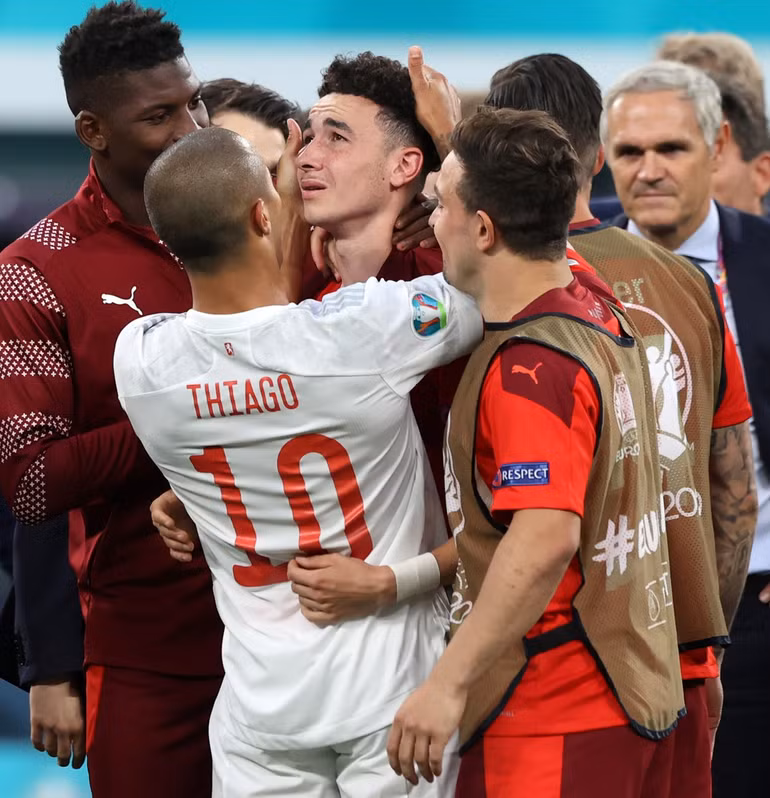 Những hình ảnh ấn tượng tại tứ kết EURO 2020 -0