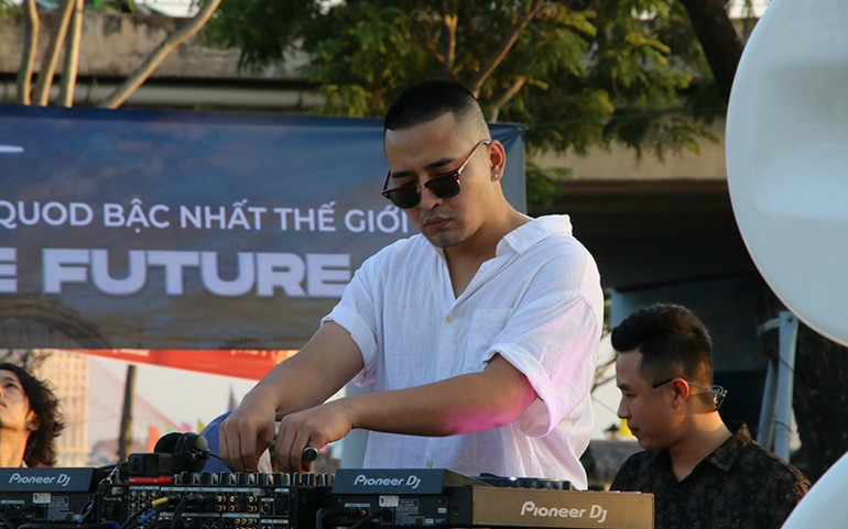 Giới trẻ Đà Nẵng cháy hết mình với chương trình nhạc điện tử độc đáo “Danang - The City Of Future” -0