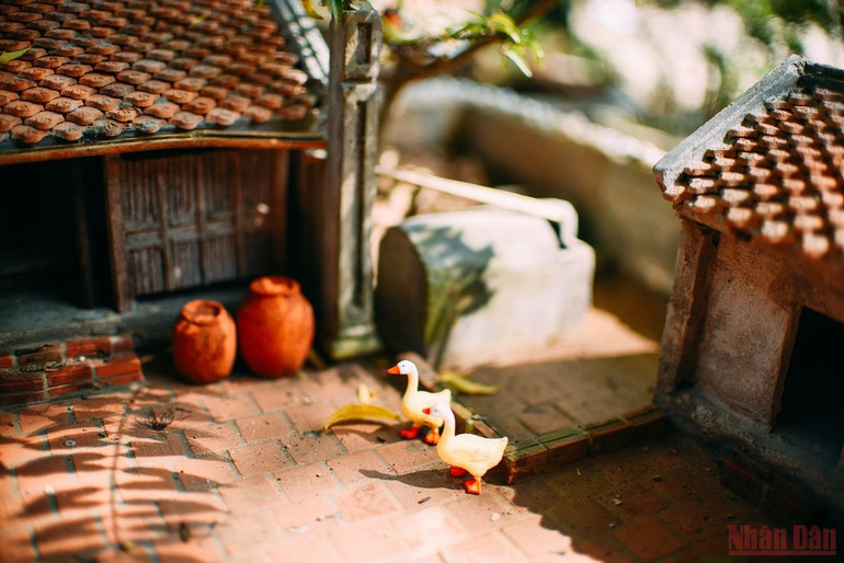 Lưu giữ nét văn hóa dân gian qua bàn tay chàng trai 9x -0