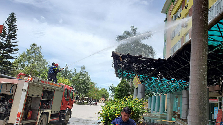 Sớm phát hiện, dập tắt đám cháy ở Bệnh viện Nhi Thanh Hóa -0