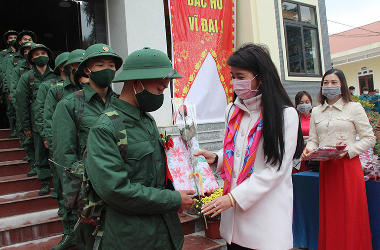 Tưng bừng Ngày hội tòng quân tại các địa phương -0