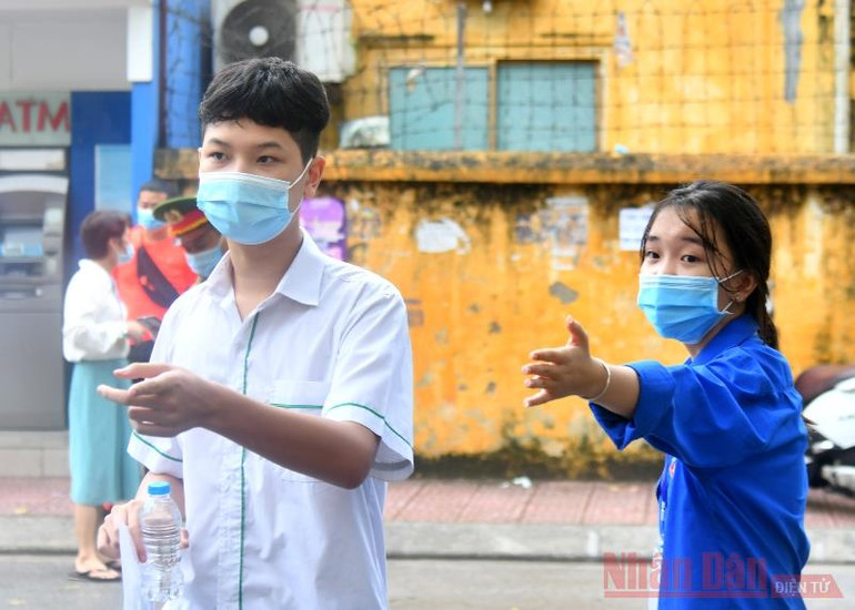 Hà Nội bắt đầu kỳ thi tuyển sinh lớp 10 trong điều kiện đặc biệt -0