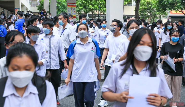 Thí sinh Hà Nội hoàn thành môn thi đầu tiên Ngữ văn -0