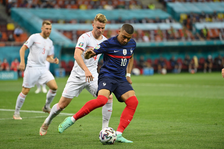 Thắng kịch tính luân lưu, Thụy Sĩ loại Pháp tiến vào tứ kết Euro 2020 -0