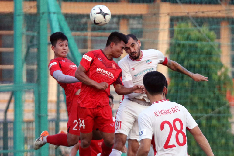 ĐT U22 Việt Nam “thử lửa” với CLB Viettel trong buổi đấu tập cuối -1