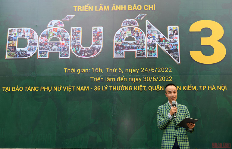 Lễ khai mạc triển lãm ảnh báo chí 