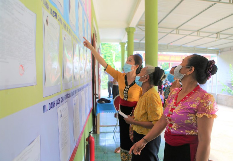 Cử tri cả nước nô nức đi bầu cử, thực hiện quyền công dân thiêng liêng -0