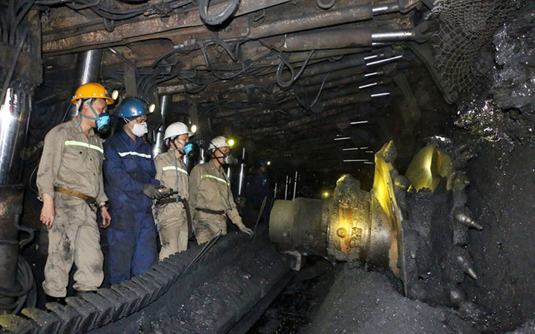 Cung ứng đủ than cho sản xuất điện -0