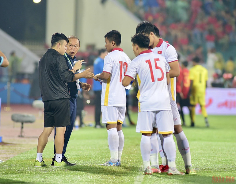 U23 Việt Nam vào bán kết với ngôi đầu bảng A -0