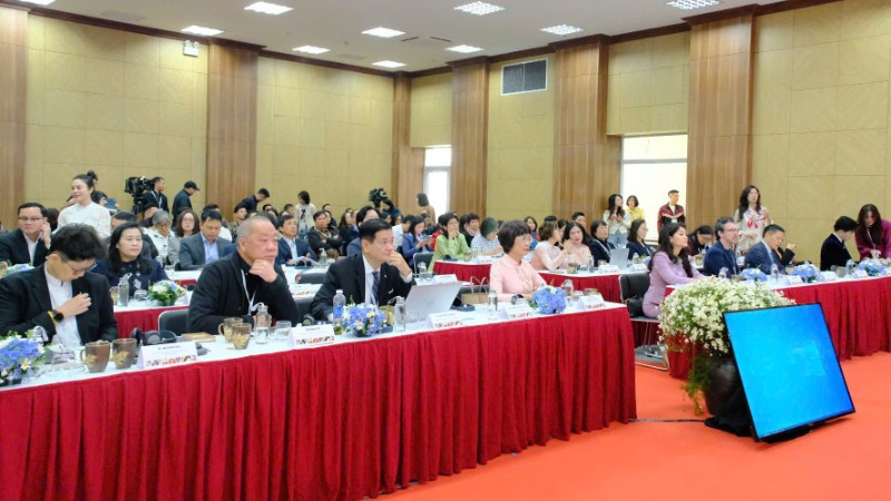 Không gian hội thảo "Tương lai bền vững từ nguồn lực văn hóa và sáng tạo".