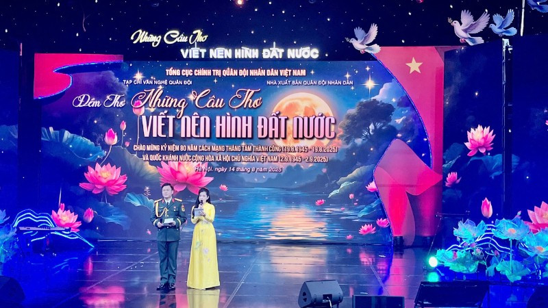 Hình ảnh trong buổi tổng duyệt Đêm Thơ "Những câu thơ viết nên hình đất nước".