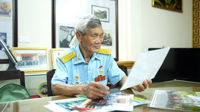 Đại tá Đinh Thế Văn dành rất nhiều tâm huyết cho văn hóa, lịch sử Việt Nam.