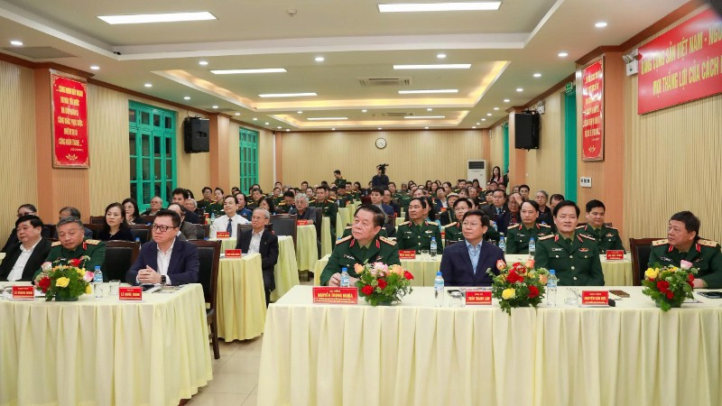 Các đại biểu tham dự buổi gặp mặt văn nghệ sĩ đầu Xuân năm 2026.