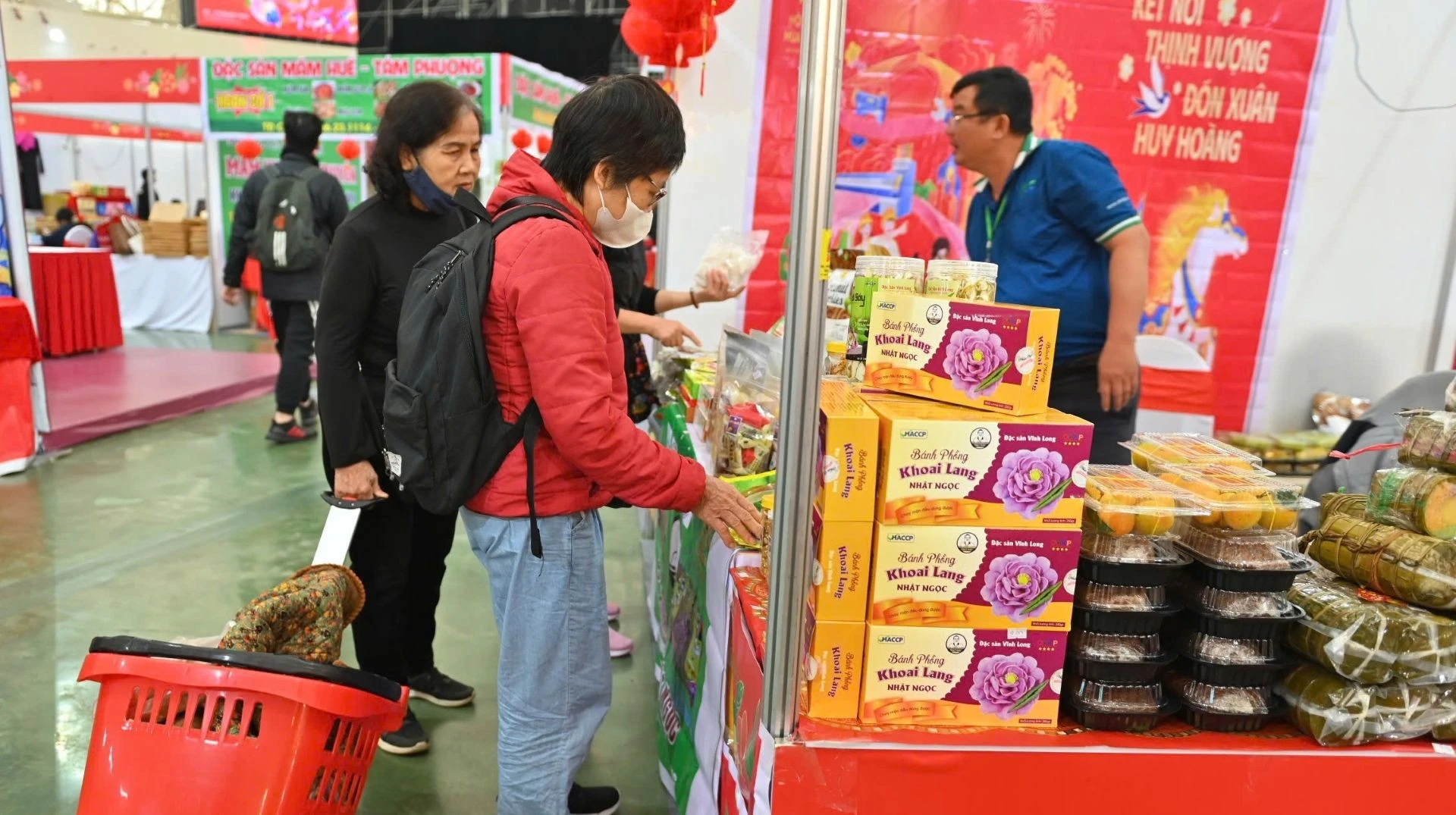 Thị trường Tết Bính Ngọ 2026 ổn định, cung cầu cân đối, giá cả không biến động