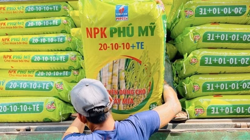 NPK Phú Mỹ với nhiều dòng công thức với dinh dưỡng đa dạng, phù hợp với từng thời kỳ sinh trưởng của cây mía