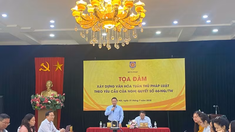 Quang cảnh tọa đàm.