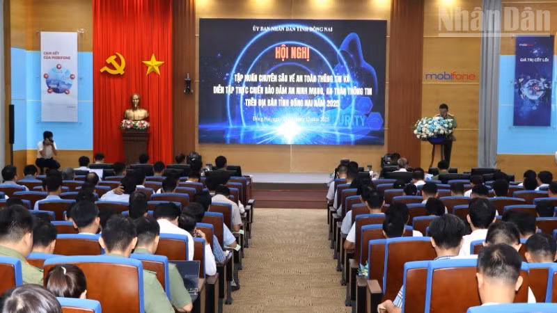 Quang cảnh đợt tập huấn chuyên sâu và diễn tập thực chiến.