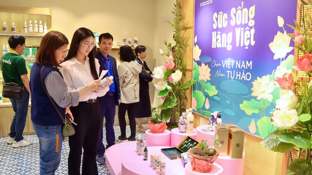 Khai mạc Không gian trưng bày, livestream “Sức sống hàng Việt” lần thứ 2.